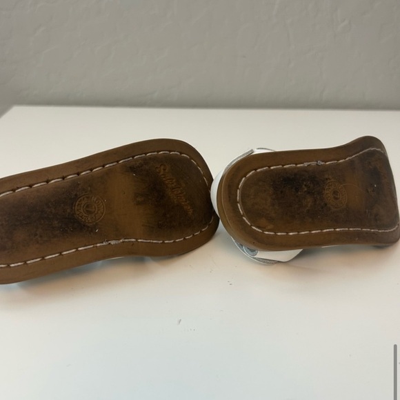 🐚SUMMER STAPLE • SaltWater Sandals • Size 7 (Toddler) - Picture 7 of 7